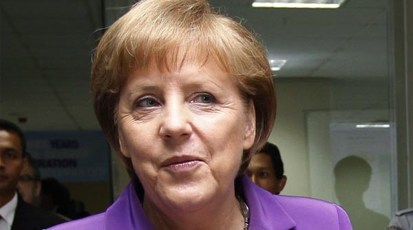 Merkel'den sünnet güvencesi Merkel'den sünnet güvencesi