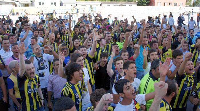 Şampiyon olmuş kadar sevindiler Şampiyon olmuş kadar sevindiler