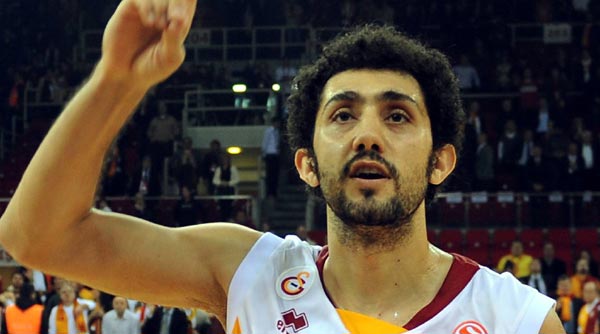Beşiktaş&#039;a Galatasaraylı guard
