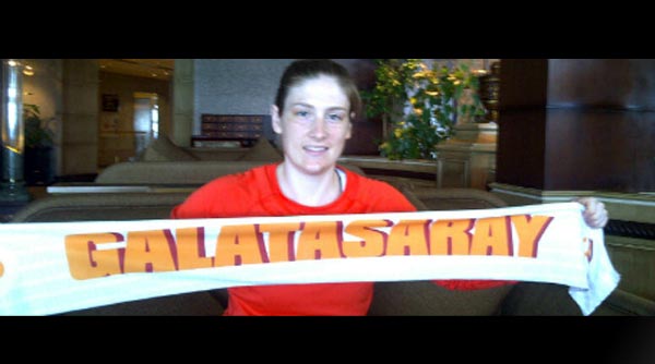 Lindsay, resmen Cimbom'da Lindsay, resmen Cimbom'da