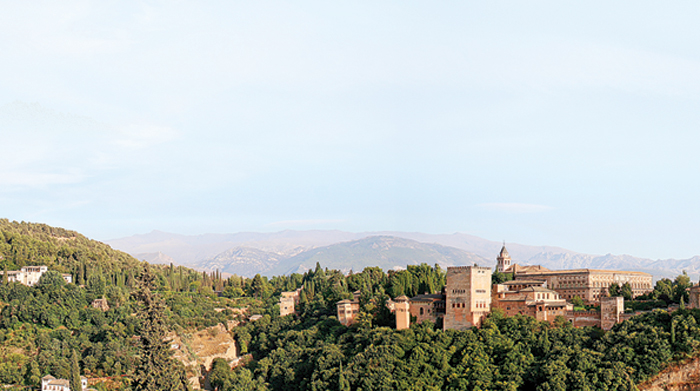 Elhamra Sarayı