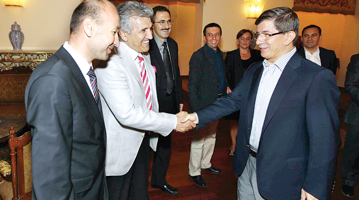 Davutoğlu: Suriye Kandil olmaz Davutoğlu: Suriye Kandil olmaz