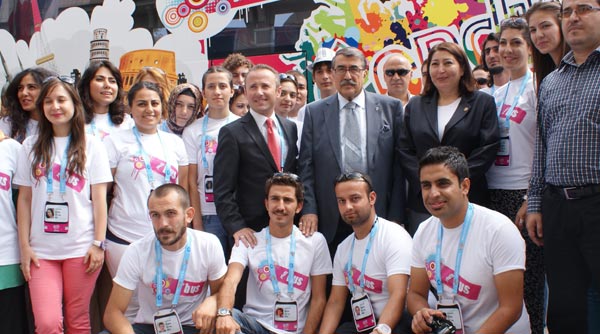 Gençlik Otobüsü yola çıktı Gençlik Otobüsü yola çıktı