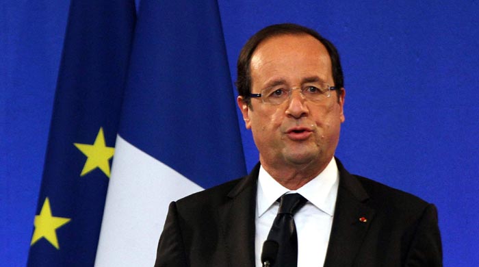 Hollande da Sarkozy'nin izinden gidiyor Hollande da Sarkozy'nin izinden gidiyor