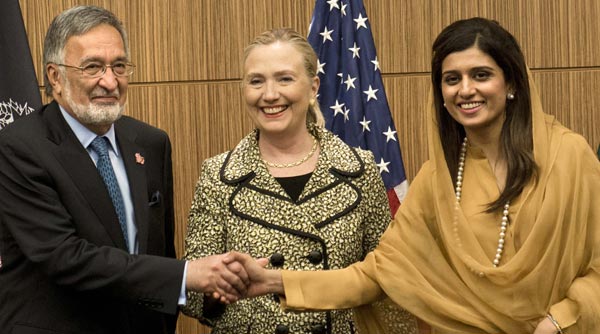Afganistan için pamuk eller cebe Afganistan için pamuk eller cebe