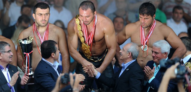 Kırkpınar'ın 'Gürbüz' başpehlivanı Kırkpınar'ın 'Gürbüz' başpehlivanı
