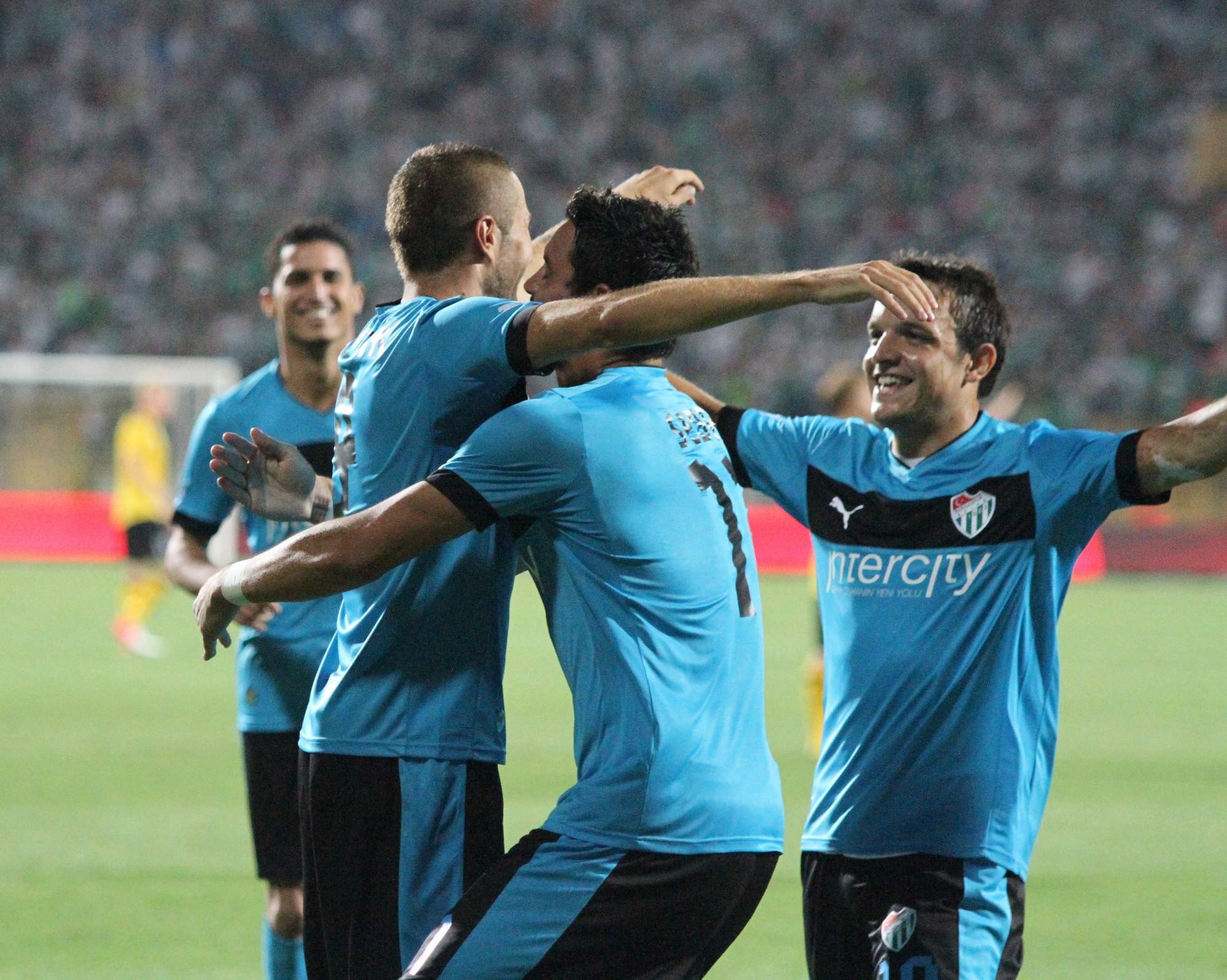 Bursaspor Avrupa'da tarih yazdı Bursaspor Avrupa'da tarih yazdı