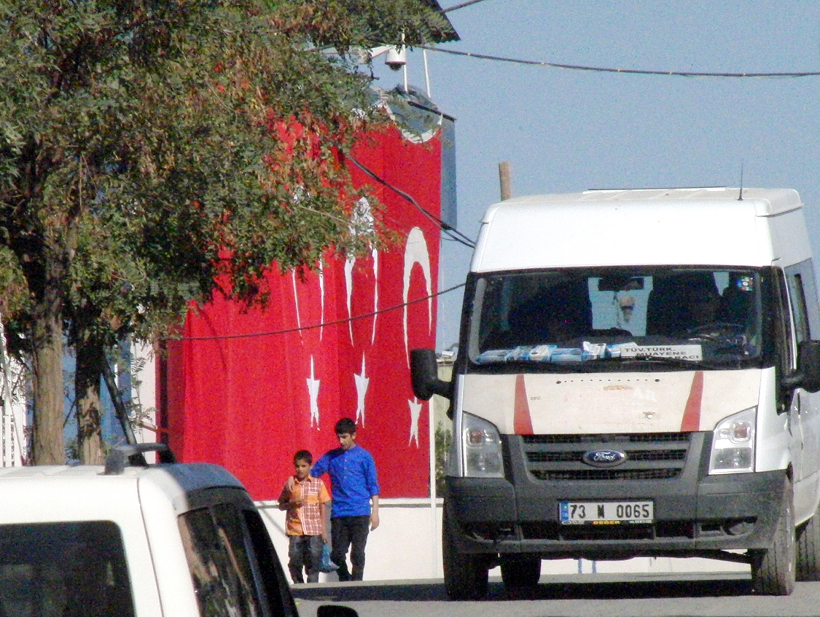 Şırnak'ta polis merkezine terörist saldırı Şırnak'ta polis merkezine terörist saldırı