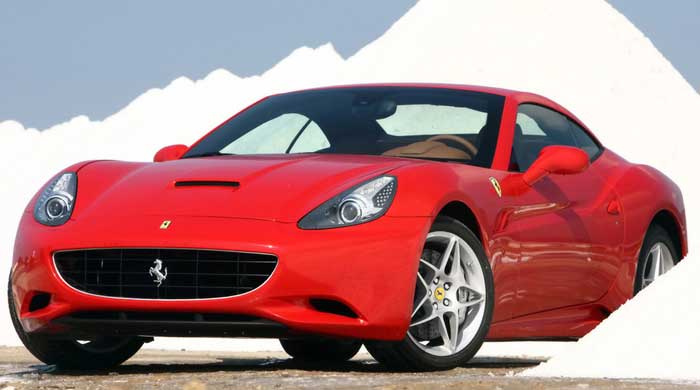 Ferrari, özel geceye 2 Türk&#039;ü davet etti