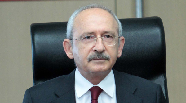 Kılıçdaroğlu: Davutoğlu en çapsız bakan Kılıçdaroğlu: Davutoğlu en çapsız bakan