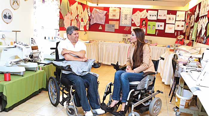 Yanlış ilk yardım yüzünden felç oldu Yanlış ilk yardım yüzünden felç oldu