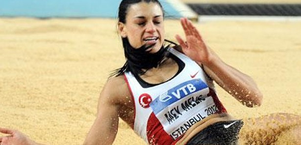 Melis Mey finalden çekildi Melis Mey finalden çekildi