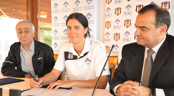 Aslı Köprülü, Beşiktaş'ta Aslı Köprülü, Beşiktaş'ta