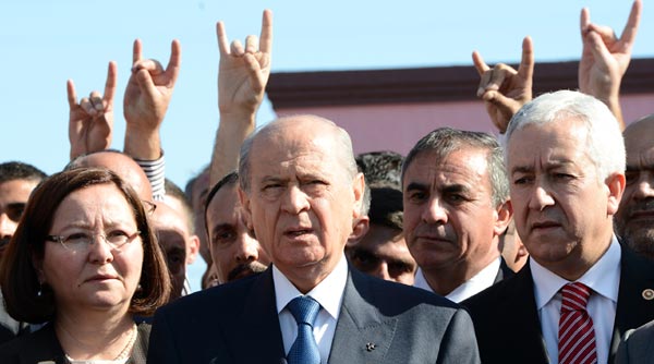 Devlet Bahçeli'den Engin Alan'a ziyaret