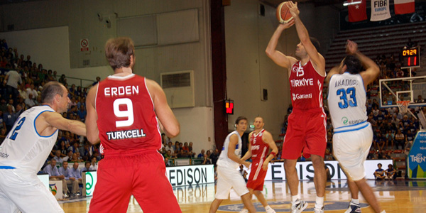 Türkiye: 82 - İtalya: 83 Türkiye: 82 - İtalya: 83
