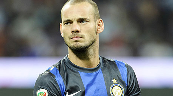 Sneijder Galatasaray için geliyor Sneijder Galatasaray için geliyor