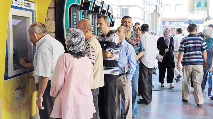 En yüksek memur maaşı 7 bin 419 TL En yüksek memur maaşı 7 bin 419 TL
