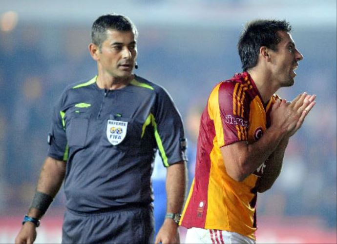 Eski hakemden şoke eden Galatasaray iddiası Eski hakemden şoke eden Galatasaray iddiası