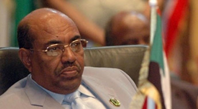 Sudan Cumhurbaşkanı Yardımcısı'ndan güvenlik güçlerine kınama Sudan Cumhurbaşkanı Yardımcısı'ndan güvenlik güçlerine kınama