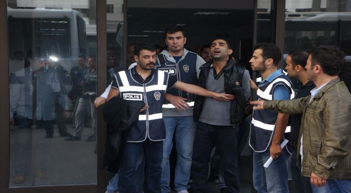 Fenerbahçe'nin tribün lideri tutuklandı Fenerbahçe'nin tribün lideri tutuklandı