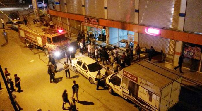 Diyarbakır'da dershaneye molotoflu saldırı Diyarbakır'da dershaneye molotoflu saldırı