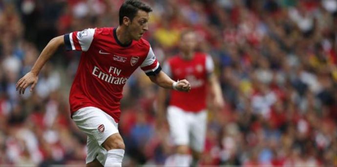 Mesut Özil'li Arsenal Napoli karşısında şov yapıyor CANLI