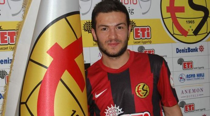 Özgür Çek, Beşiktaş&#039;tan özür diledi
