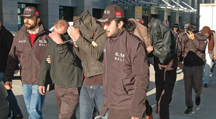 Organ çetesinin şifresi, Keklik hazır araba geldi Organ çetesinin şifresi, Keklik hazır araba geldi