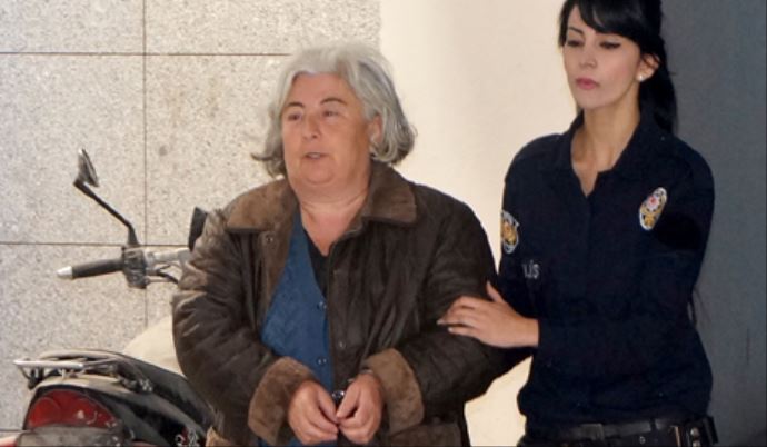 'Sapanlı Emine' adliyede 'Sapanlı Emine' adliyede