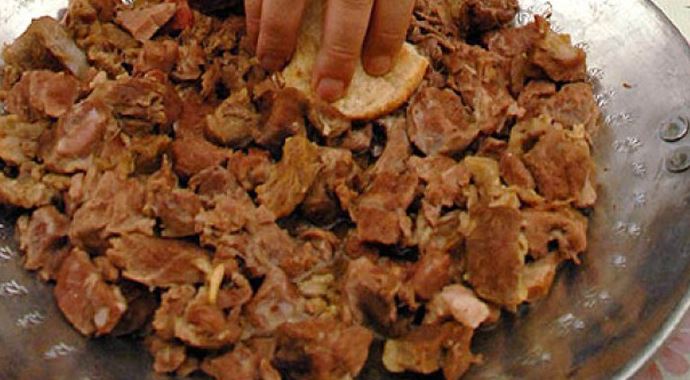 Kurban etini sebze ve meyveyle tüketin Kurban etini sebze ve meyveyle tüketin
