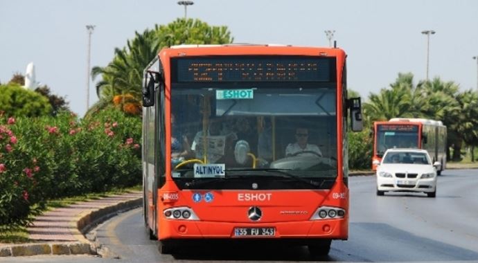 İzmir'de bayram ulaşımına yüzde 50 indirim İzmir'de bayram ulaşımına yüzde 50 indirim