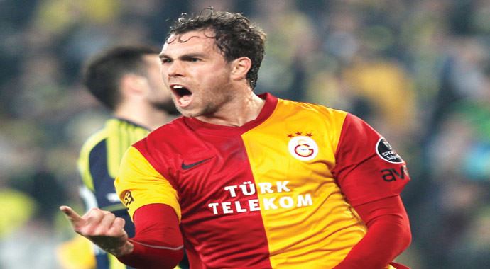 Cüneyt Çakır'ı kandıran Elmander'den itiraf Cüneyt Çakır'ı kandıran Elmander'den itiraf