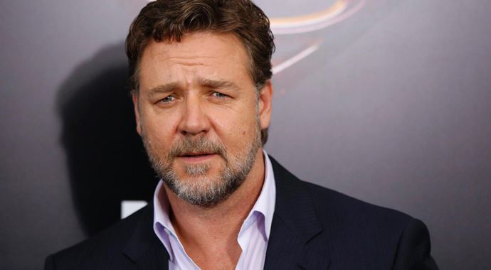 Russell Crowe'dan İstanbul trafiği benzetmesi Russell Crowe'dan İstanbul trafiği benzetmesi