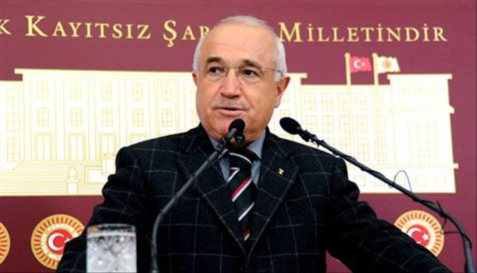 Kadın vekiller Meclis'e başörtülü gelecek mi