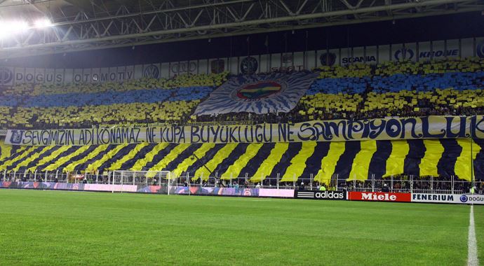 Fenerbahçeli taraftarlardan şampiyonluk isyanı