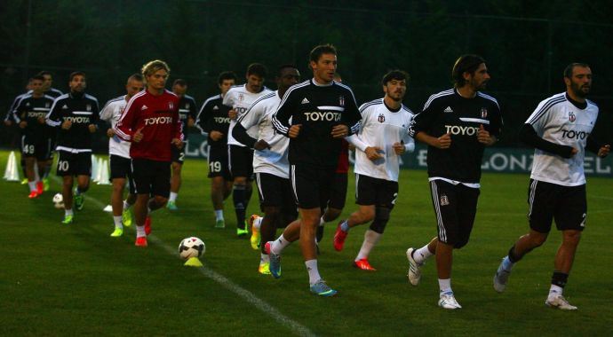 Beşiktaş 5 eksikle çalıştı Beşiktaş 5 eksikle çalıştı