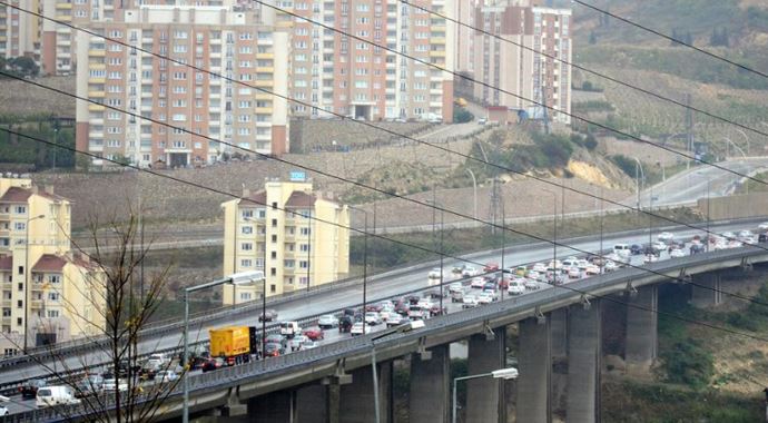 Bayram tatili dönüş çilesi başladı