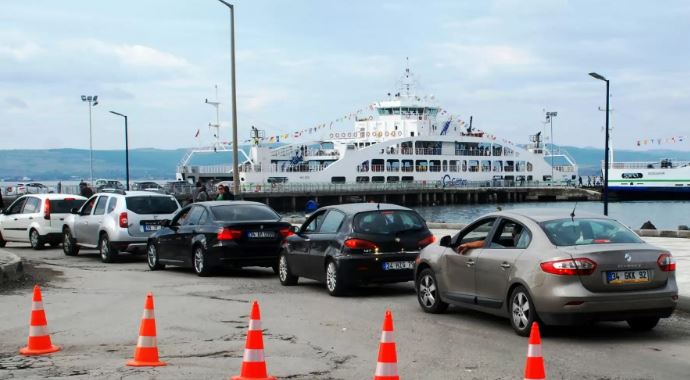 Tatilin sona yaklaşmasıyla trafik çilesi başladı