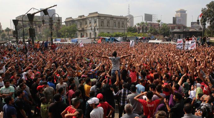 Mısır&#039;da taraftarlar mahkemeye yürüdü