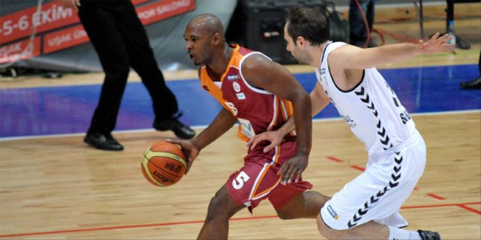 Basketbolda derbi haftası Basketbolda derbi haftası