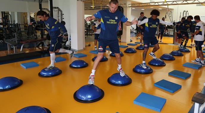 Fenerbahçe&#039;de Trabzonspor mesaisi başladı