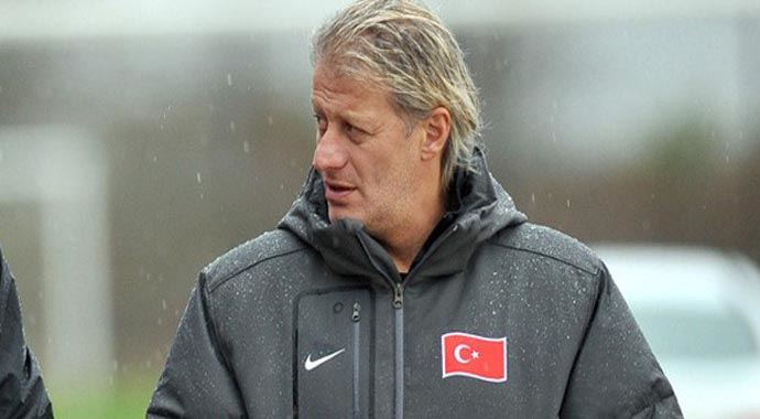 Tugay Kerimoğlu, Galatasaray hakkında konuştu Tugay Kerimoğlu, Galatasaray hakkında konuştu
