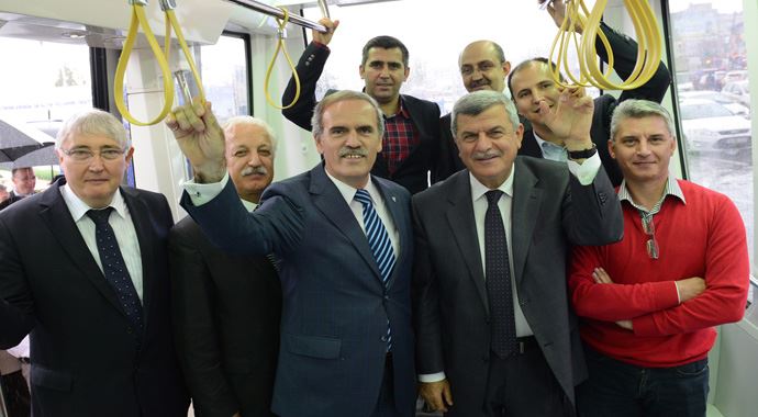 Bursa'nın yerli tramvayı Kurban bayramında hizmete girecek Bursa'nın yerli tramvayı Kurban bayramında hizmete girecek