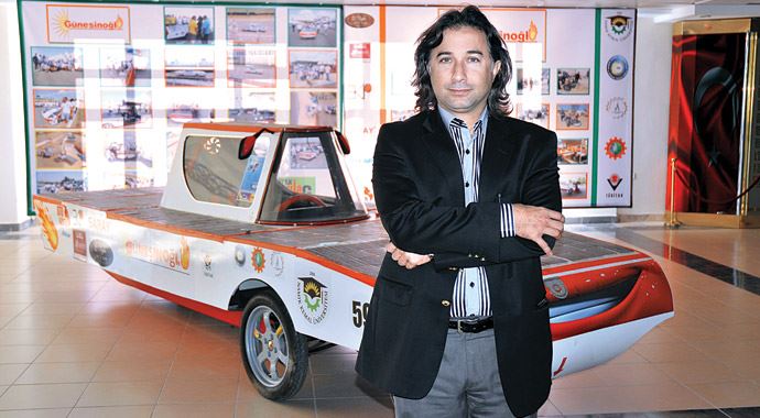 Güneş enerjili yeni otomobil geliştirildi, 60 km hız yapıyor