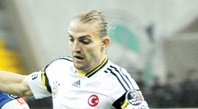 Yanal'dan Caner'e 'kırmızı' hamle Yanal'dan Caner'e 'kırmızı' hamle