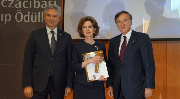 Eczacıbaşı Tıp Ödülü Prof. Paydaş&#039;a