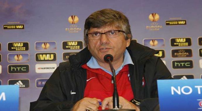 Mustafa Akçay, taraftara sitem etti