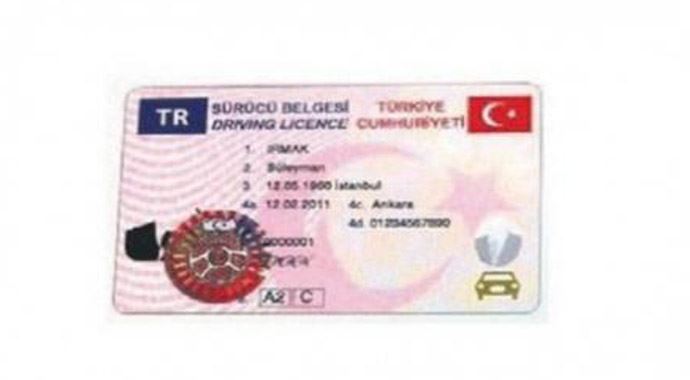 Pembe ehliyet erkekleri korkuttu, İçişleri devreye girdi Pembe ehliyet erkekleri korkuttu, İçişleri devreye girdi