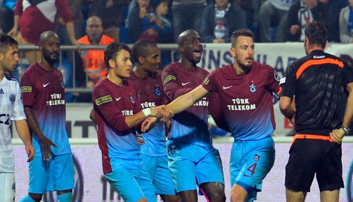 Trabzonspor'a bu hafta da kırmızı kart Trabzonspor'a bu hafta da kırmızı kart