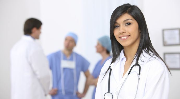 425 Yunan doktor Türkiye'ye geliyor 425 Yunan doktor Türkiye'ye geliyor